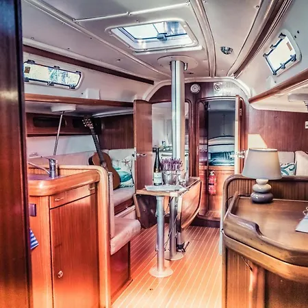 Segelyacht Botel *