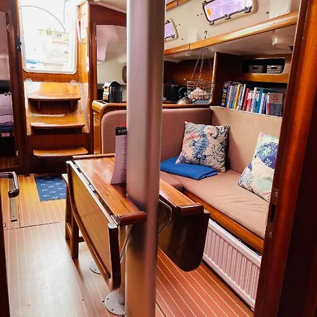 Segelyacht Botel
