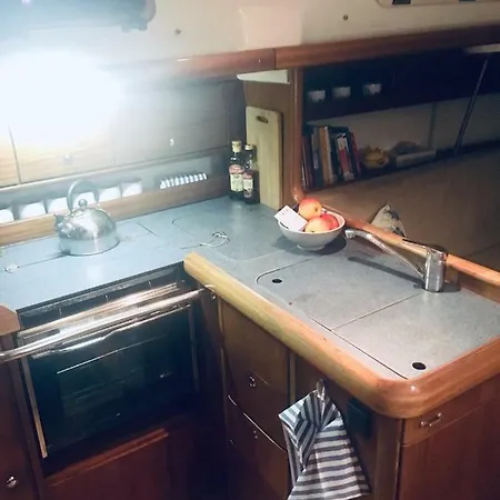 Segelyacht Botel *